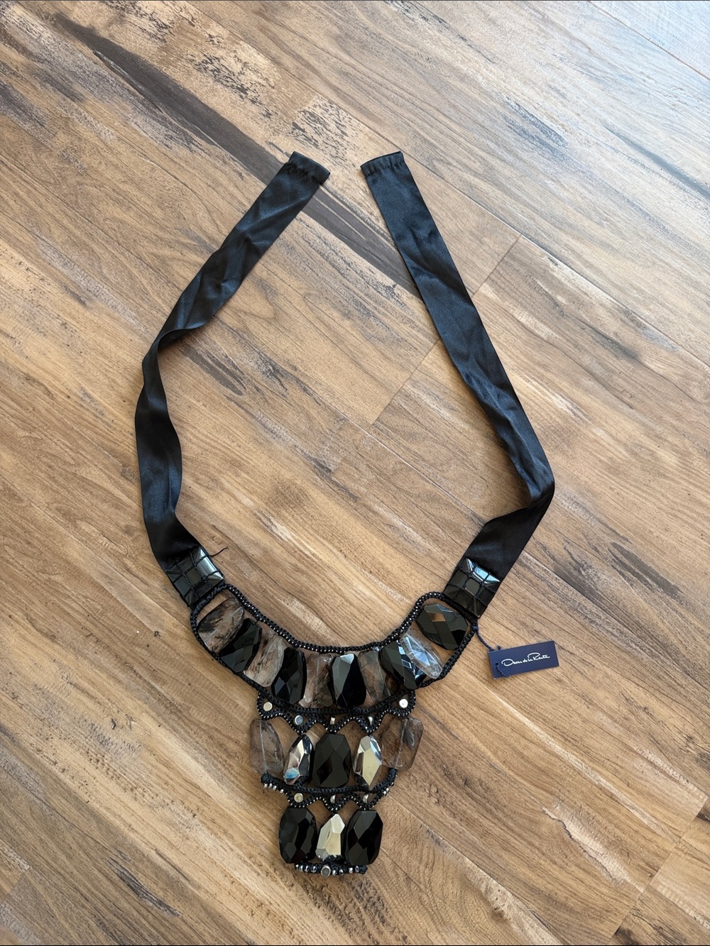 Vintage Oscar de la Renta runway statement bib necklace